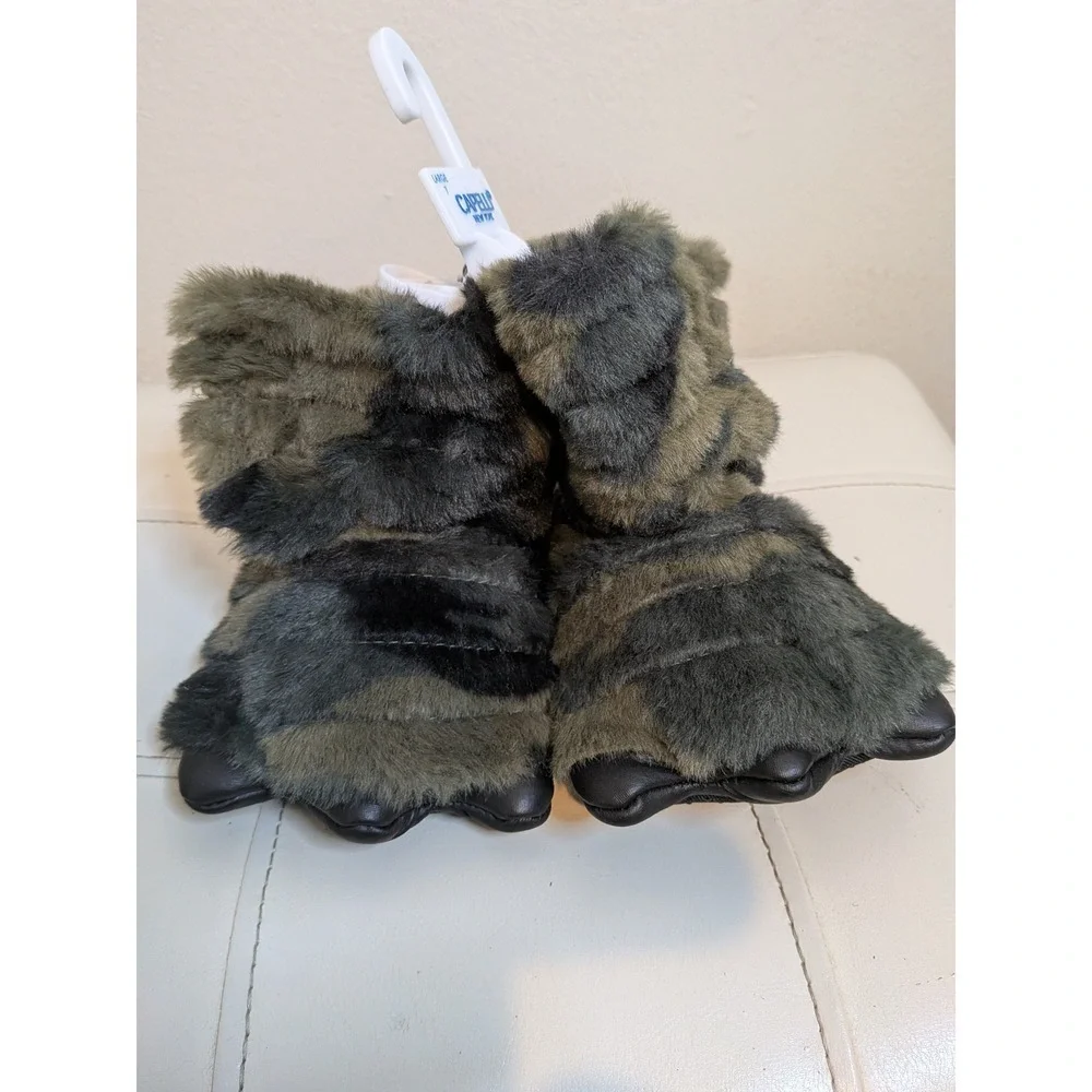 Capelli New York Kids Camo Faux‎ Fur Booties Slippers Size Large